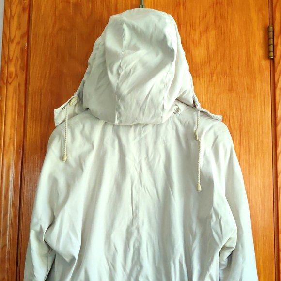 Light Jacket - Picture 6 of 14